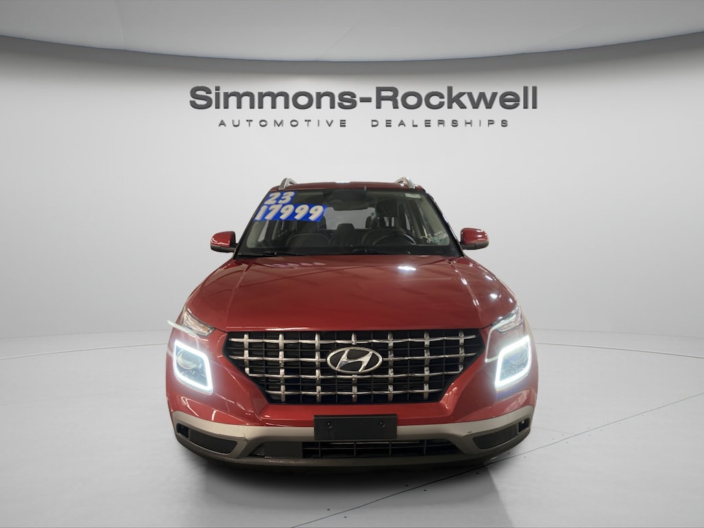 Used 2023 Hyundai Venue Limited SUV