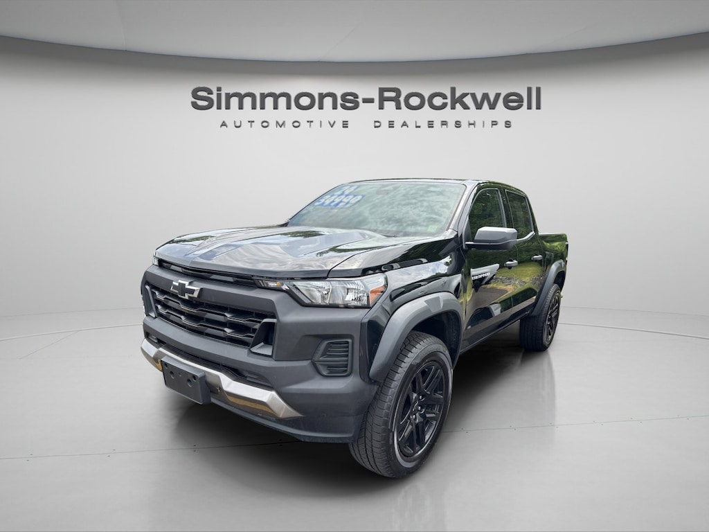 Used 2024 Chevrolet Colorado Trail Boss Truck Crew Cab