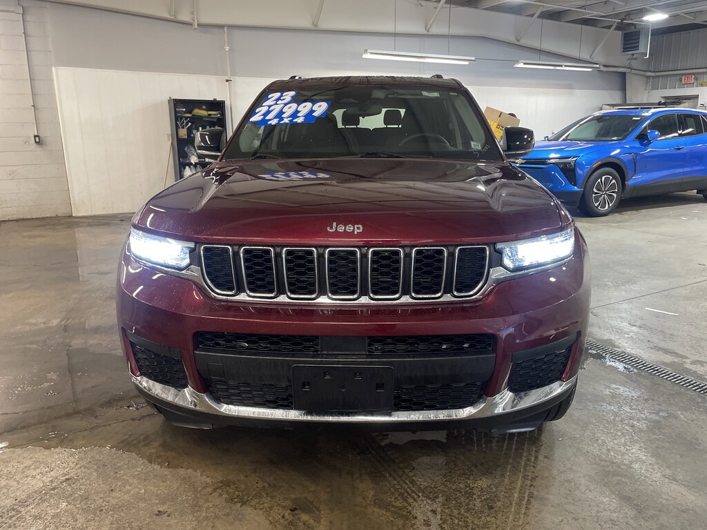 Used 2023 Jeep Grand Cherokee L Laredo SUV
