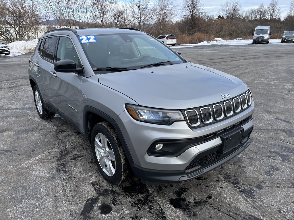 Used 2022 Jeep Compass Latitude SUV