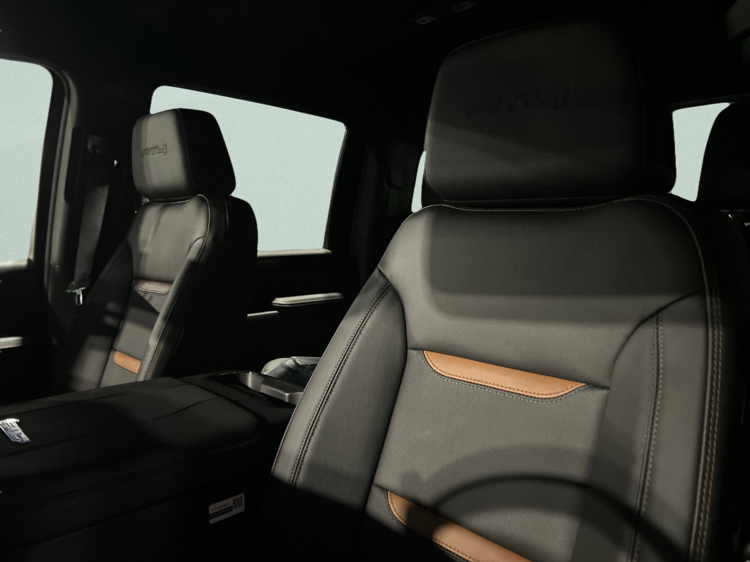 2026 GMC Sierra 2500HD AT4 - Photo 18