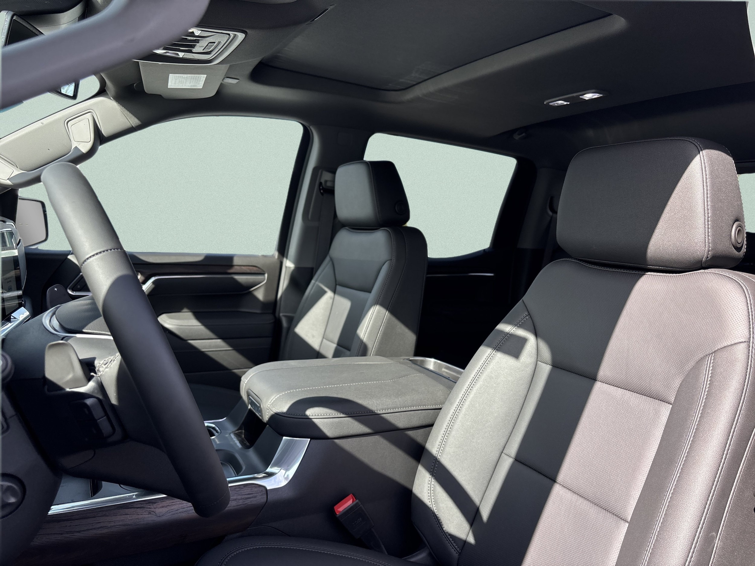 2026 GMC Sierra 1500 SLT - Photo 13
