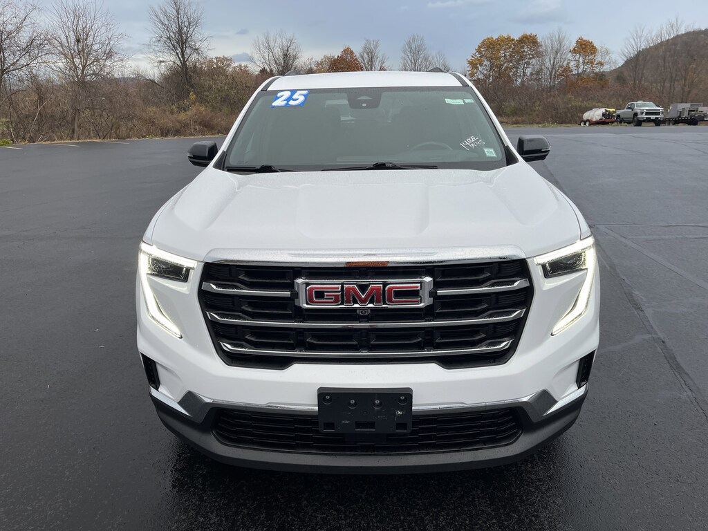 Used 2025 GMC Acadia Elevation SUV