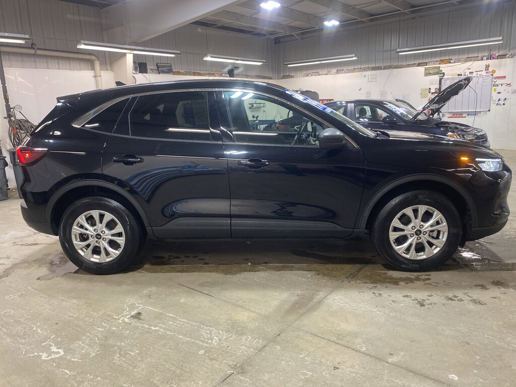 Used 2024 Ford Escape Active SUV