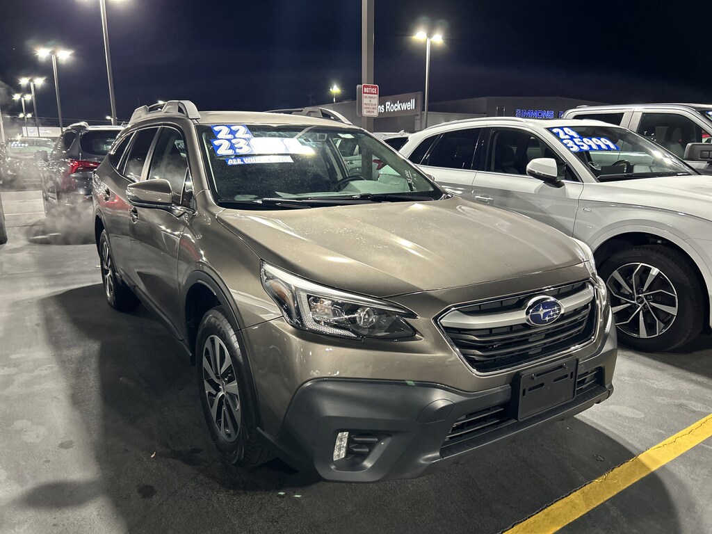Used 2022 Subaru Outback Premium SUV