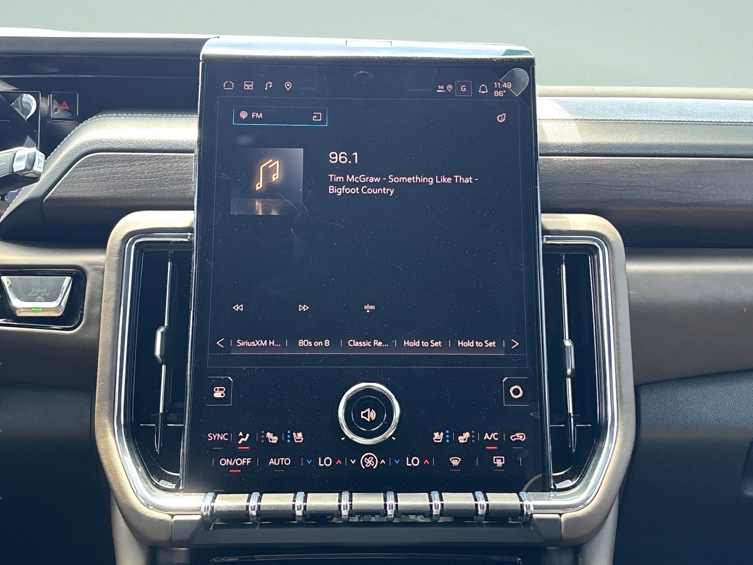 2026 GMC Yukon XL Denali Ultimate - Photo 30