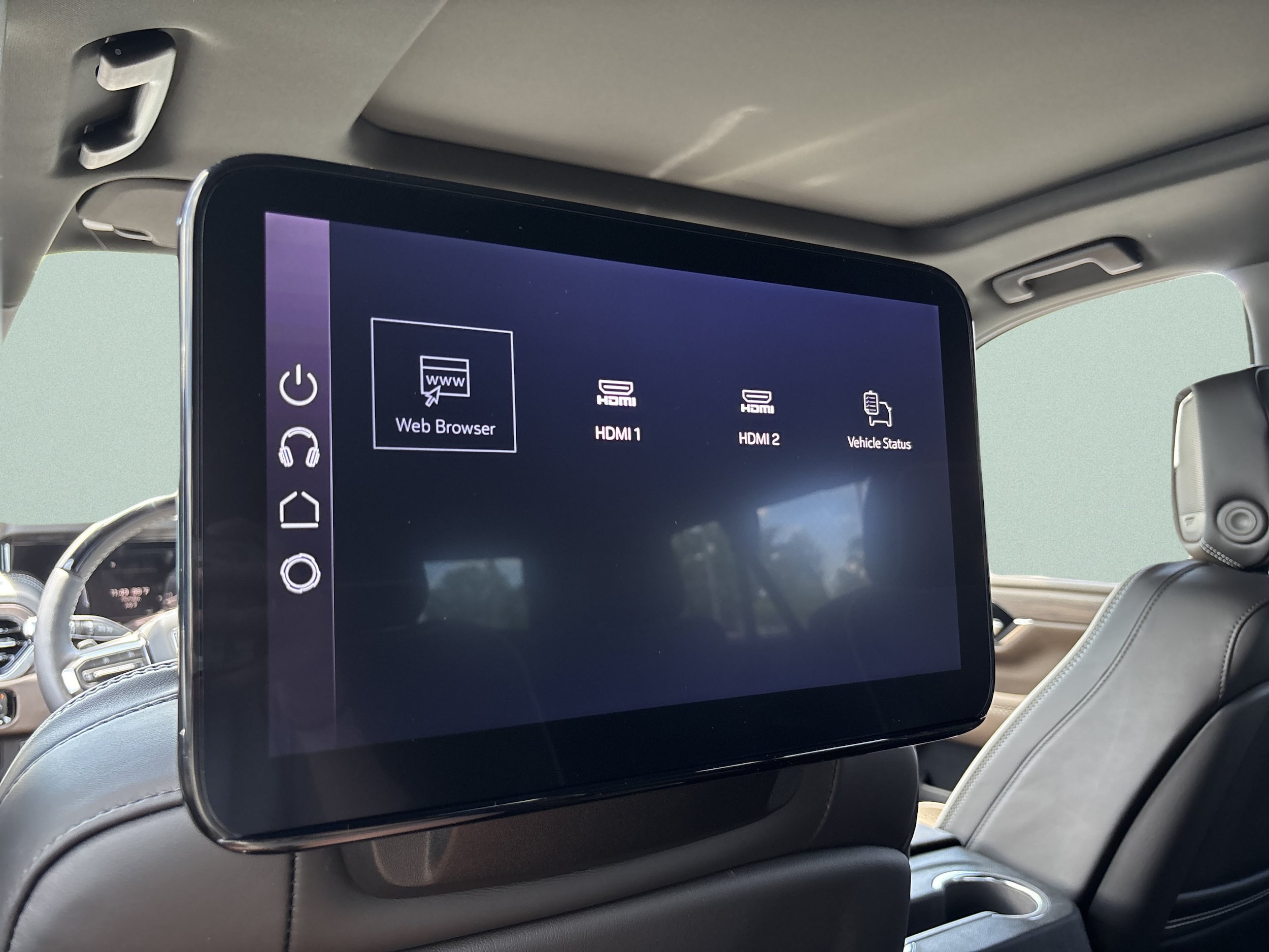 2026 GMC Yukon XL Denali Ultimate - Photo 26