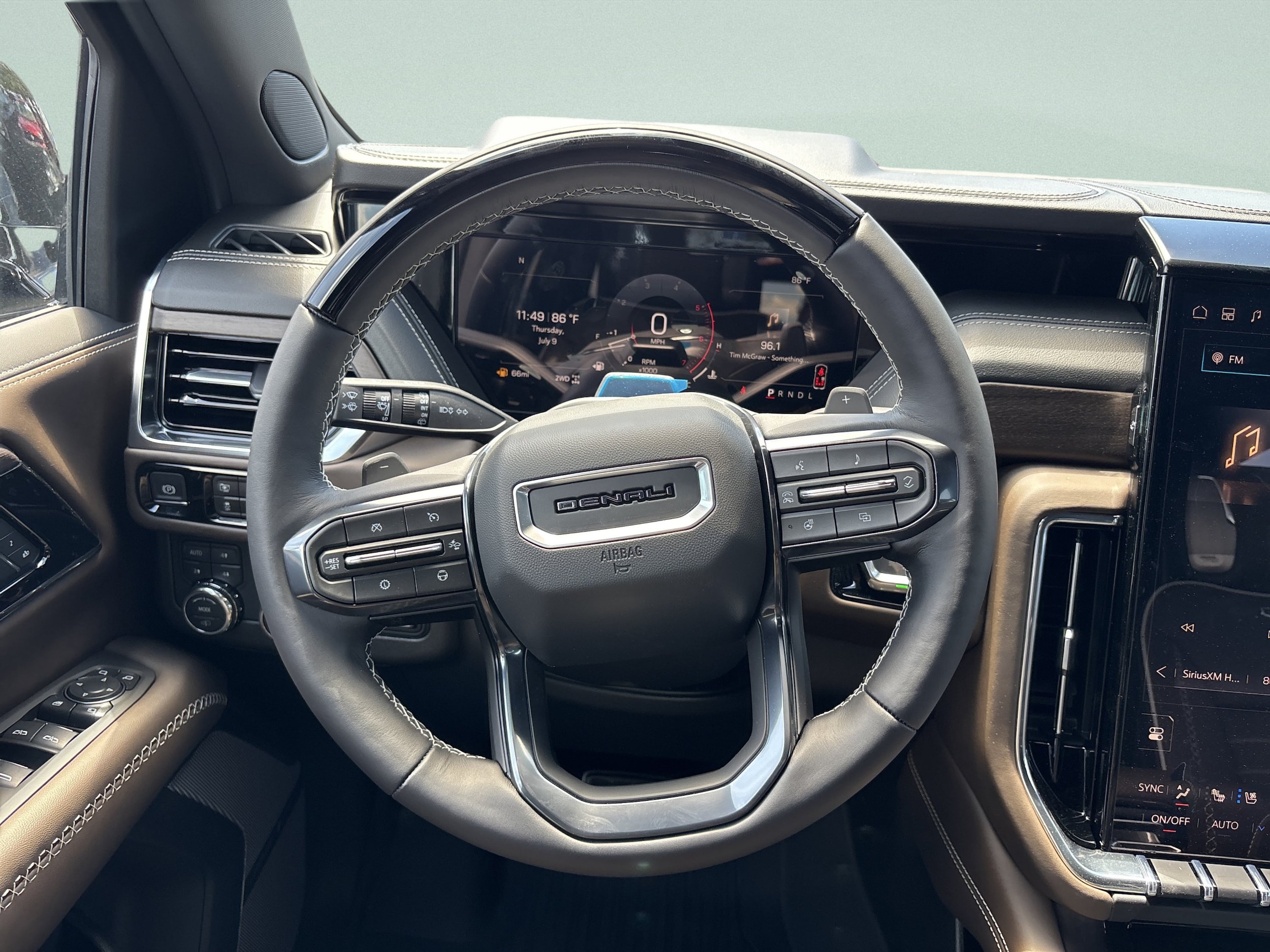 2026 GMC Yukon XL Denali Ultimate - Photo 33