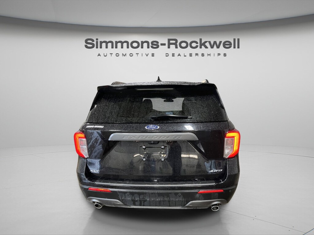 Used 2024 Ford Explorer XLT SUV
