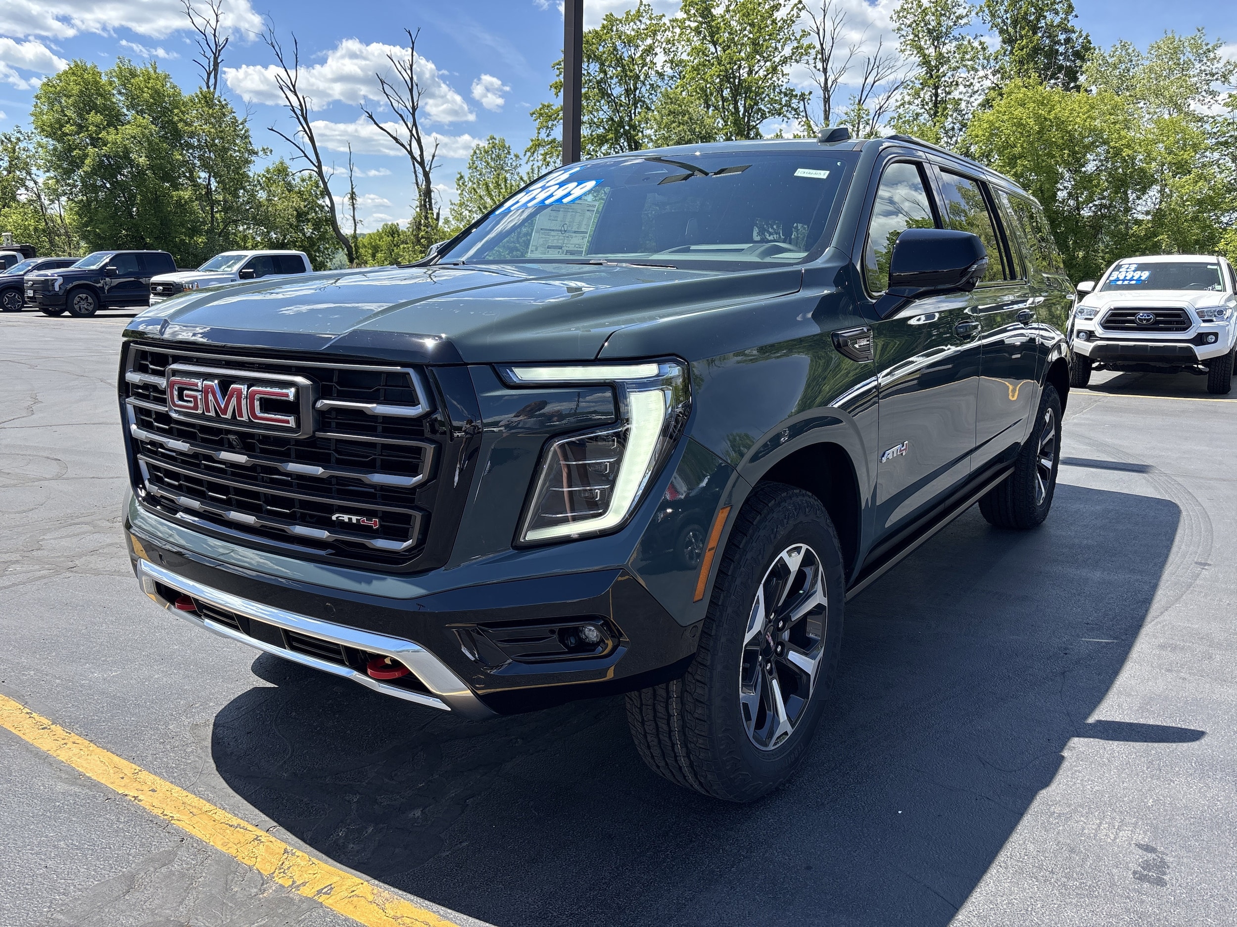 2026 GMC Yukon 4WD AT4 Ultimate AWD's photo
