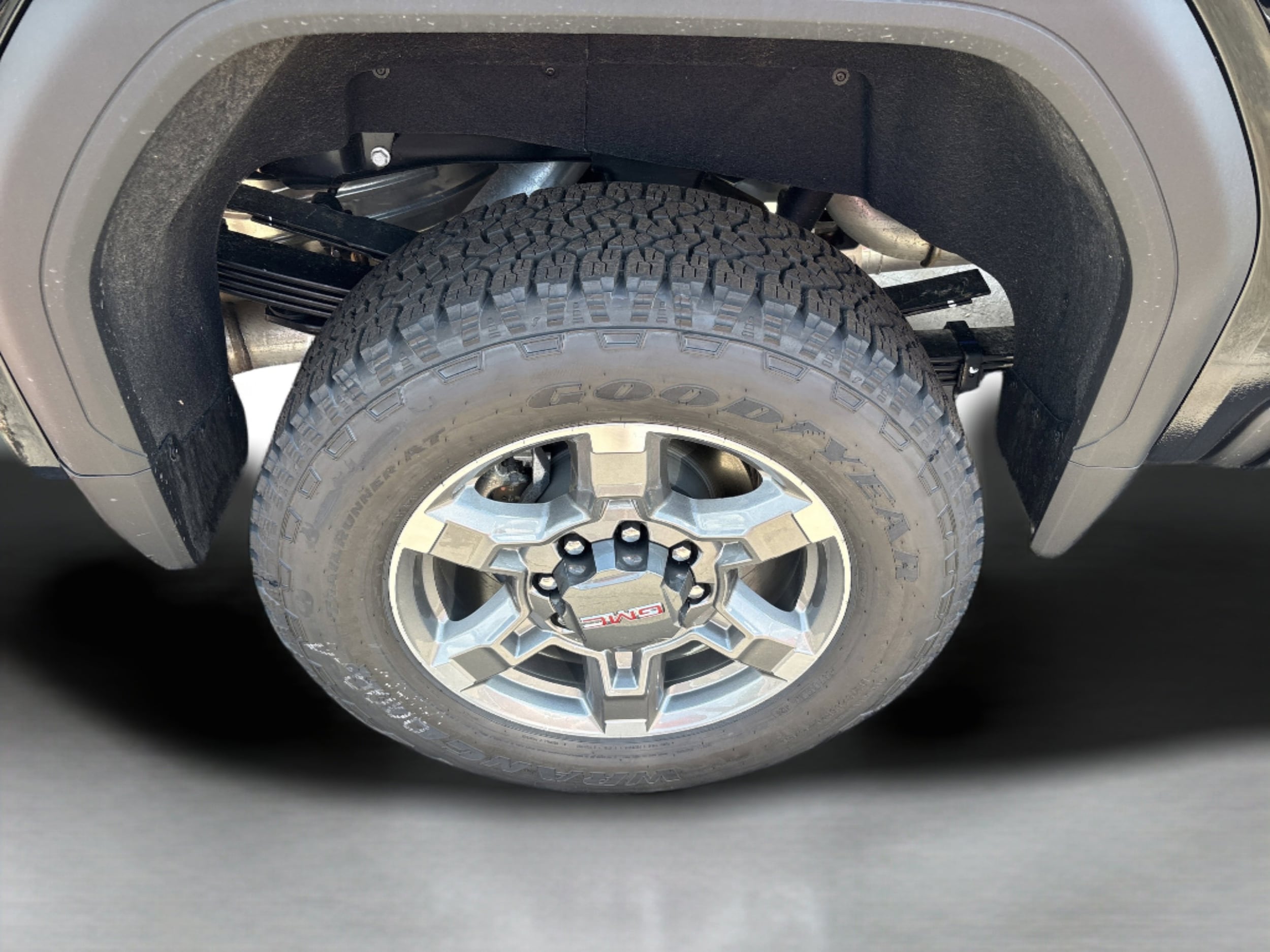 2026 GMC Sierra 2500HD SLT - Photo 8