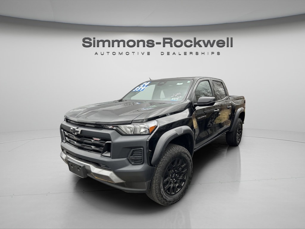 Used 2024 Chevrolet Colorado Trail Boss Truck Crew Cab