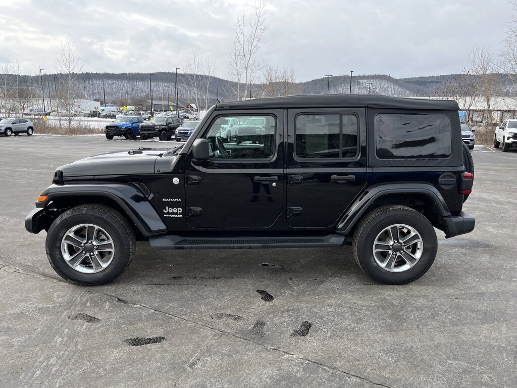 Used 2022 Jeep Wrangler Unlimited Sahara SUV