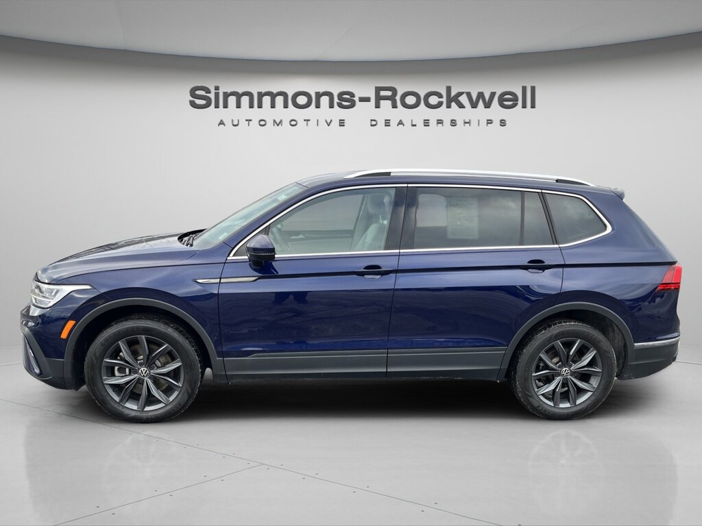 Used 2022 Volkswagen Tiguan SE SUV