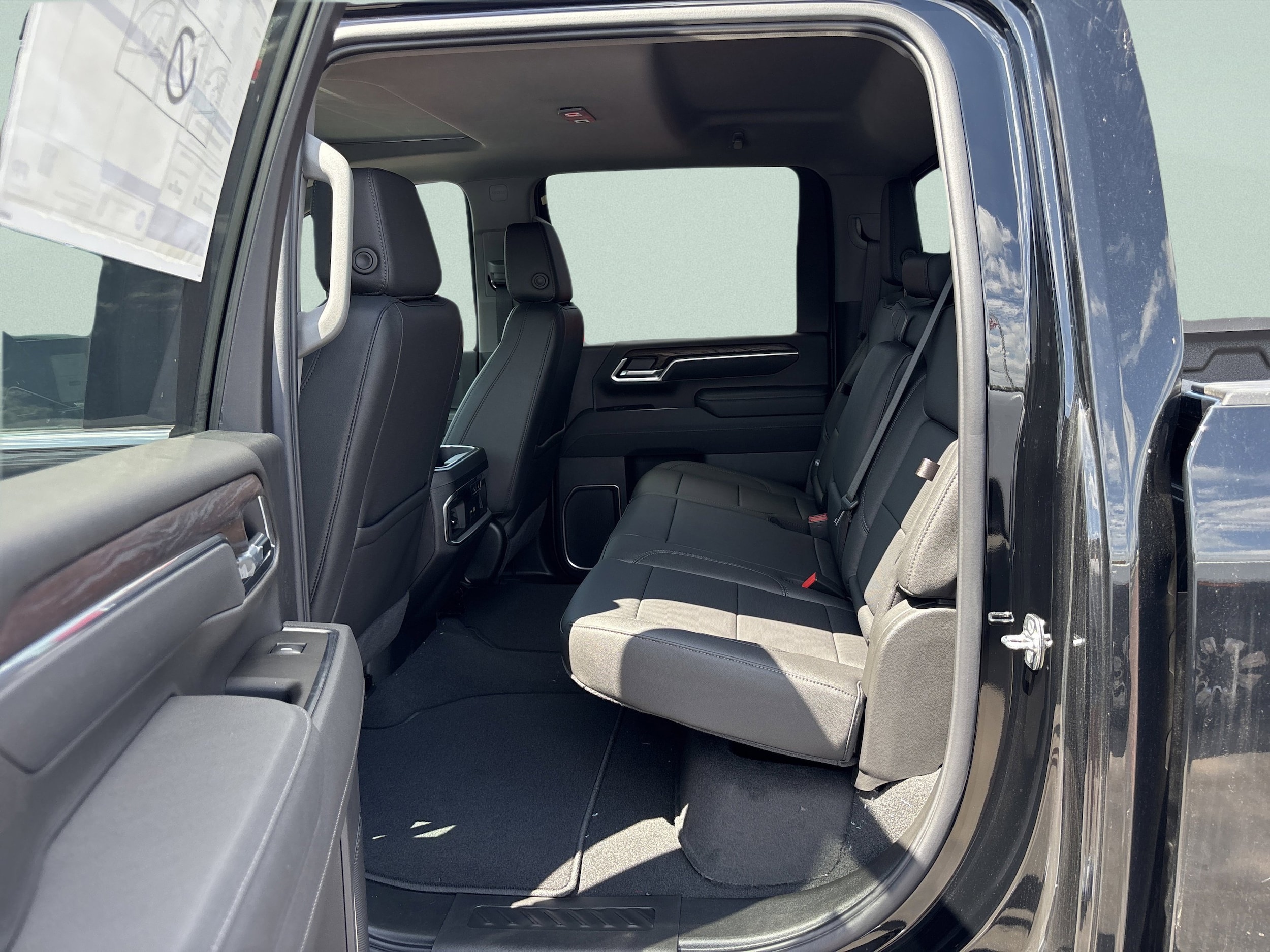 2026 GMC Sierra 2500HD SLT - Photo 17