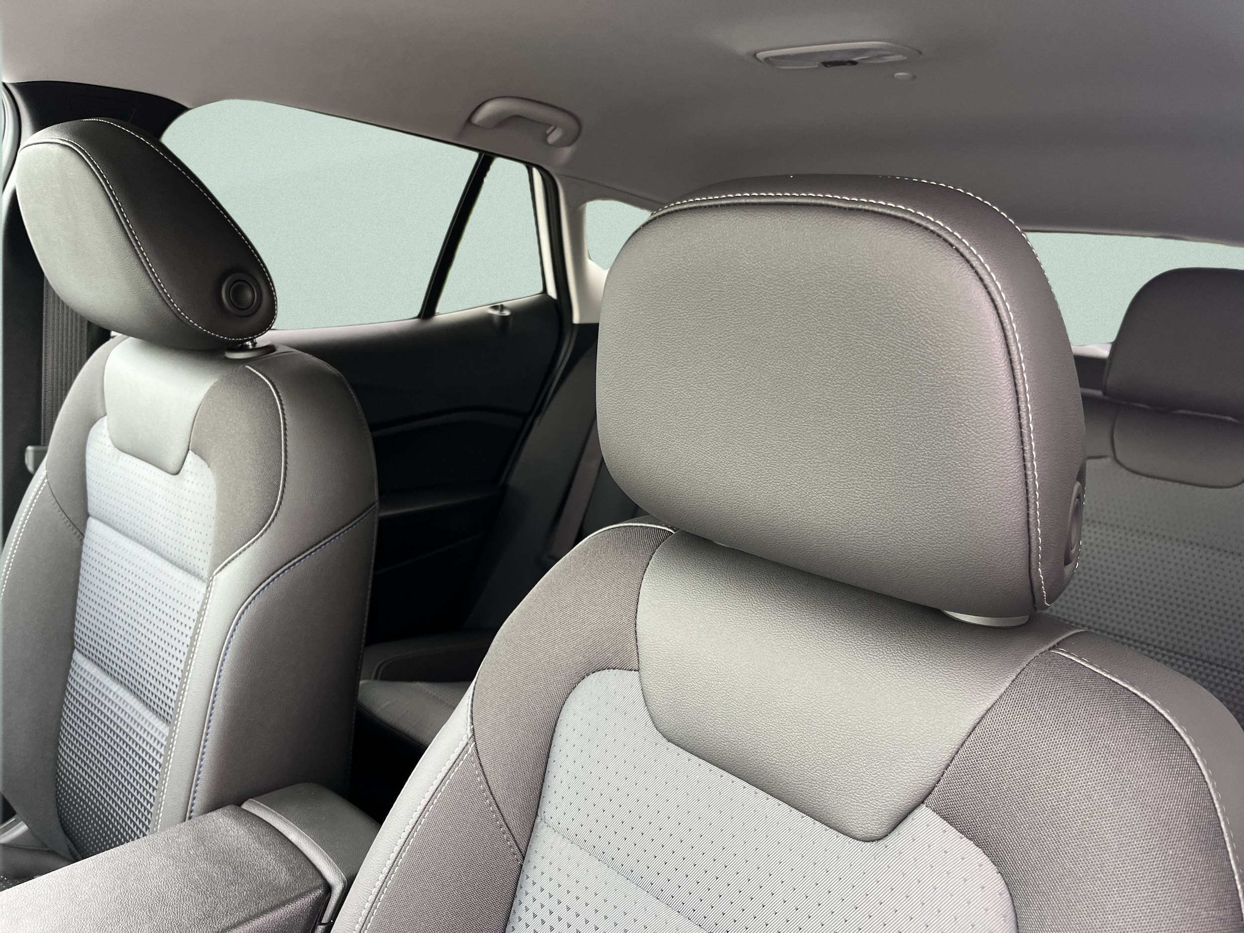 2026 Chevrolet Trax LT - Photo 25
