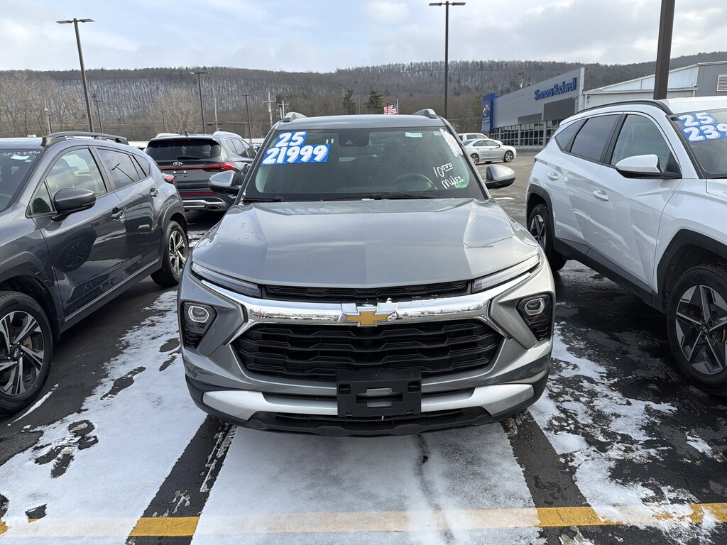Used 2025 Chevrolet Trailblazer LT SUV