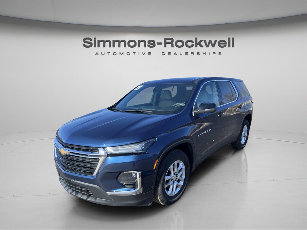 Used 2023 Chevrolet Traverse LS SUV
