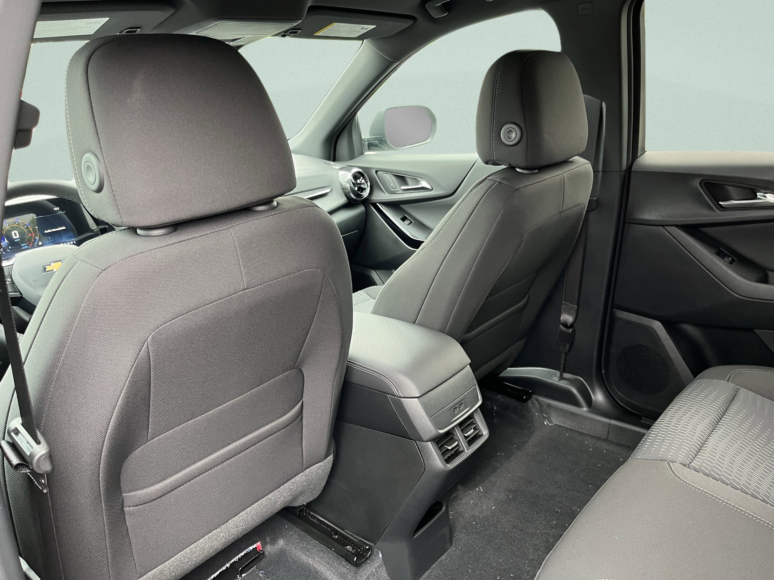 2026 Chevrolet Equinox LT - Photo 25
