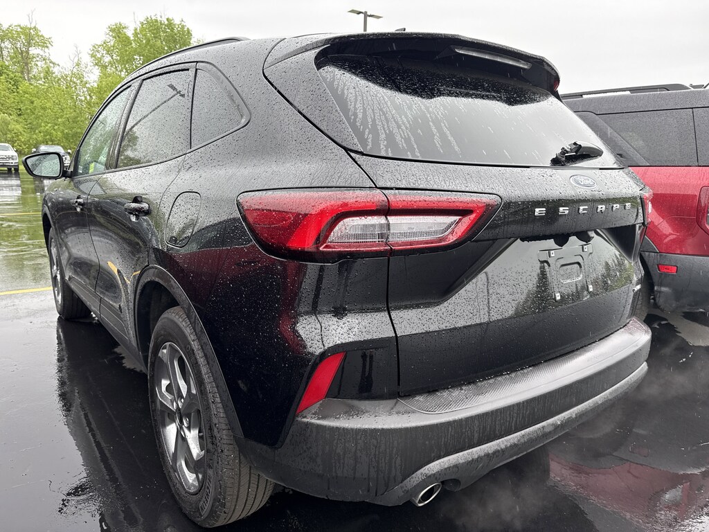 Used 2025 Ford Escape ST-Line
