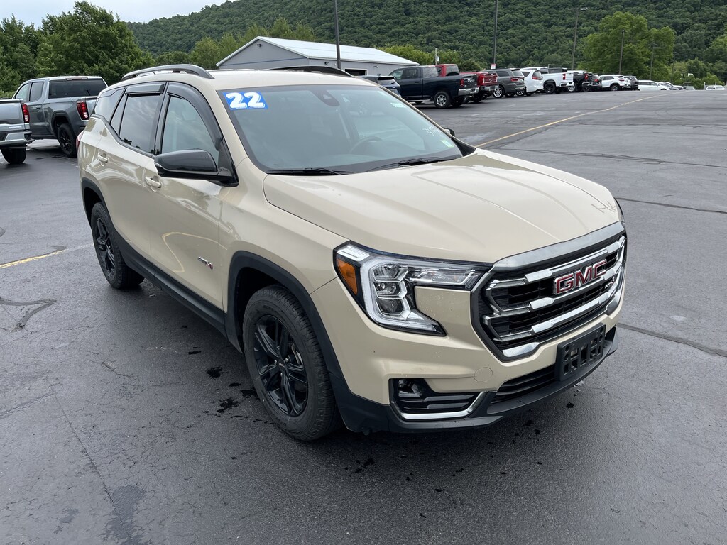 Used 2022 GMC Terrain AT4 SUV