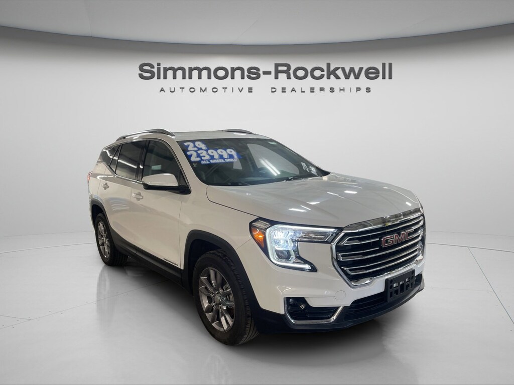 Used 2024 GMC Terrain SLT SUV