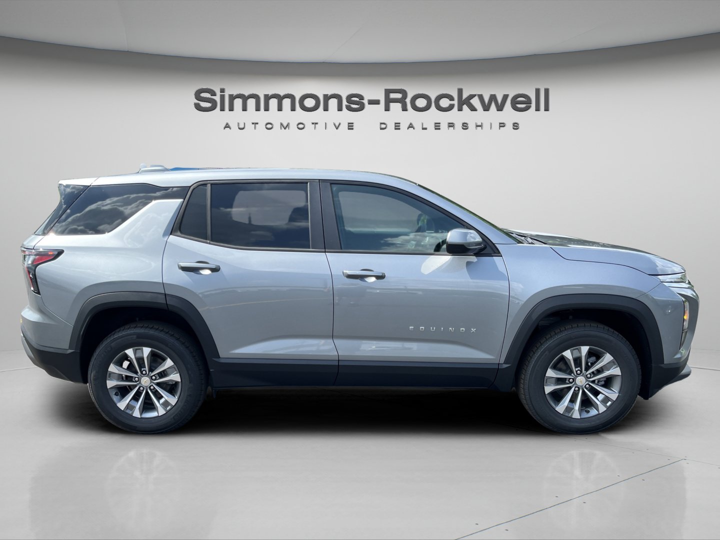2027 Chevrolet Equinox LT - Photo 7