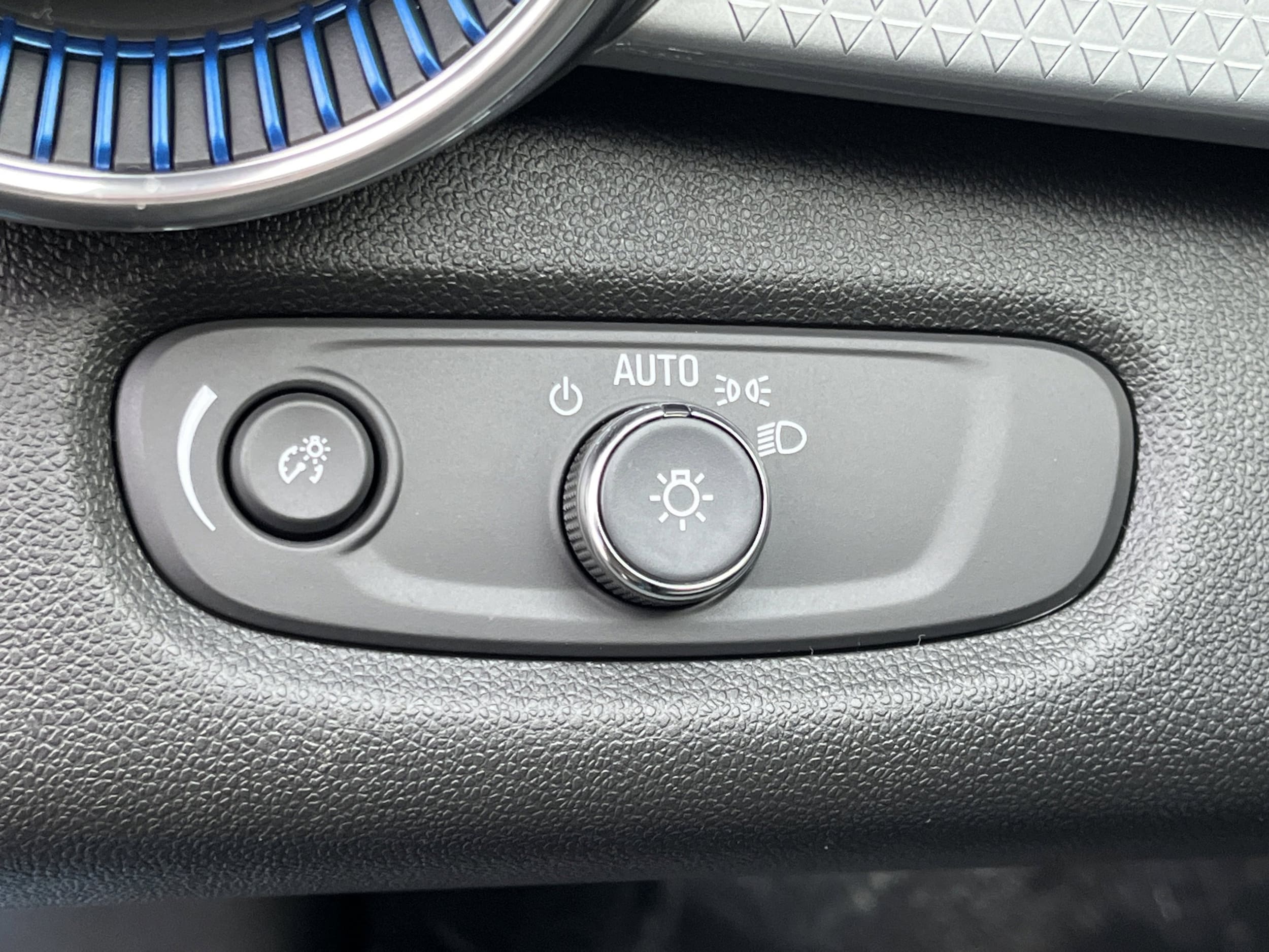 2026 Chevrolet Trax LT - Photo 20