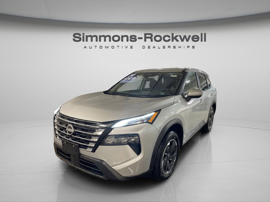 Used 2024 Nissan Rogue SV