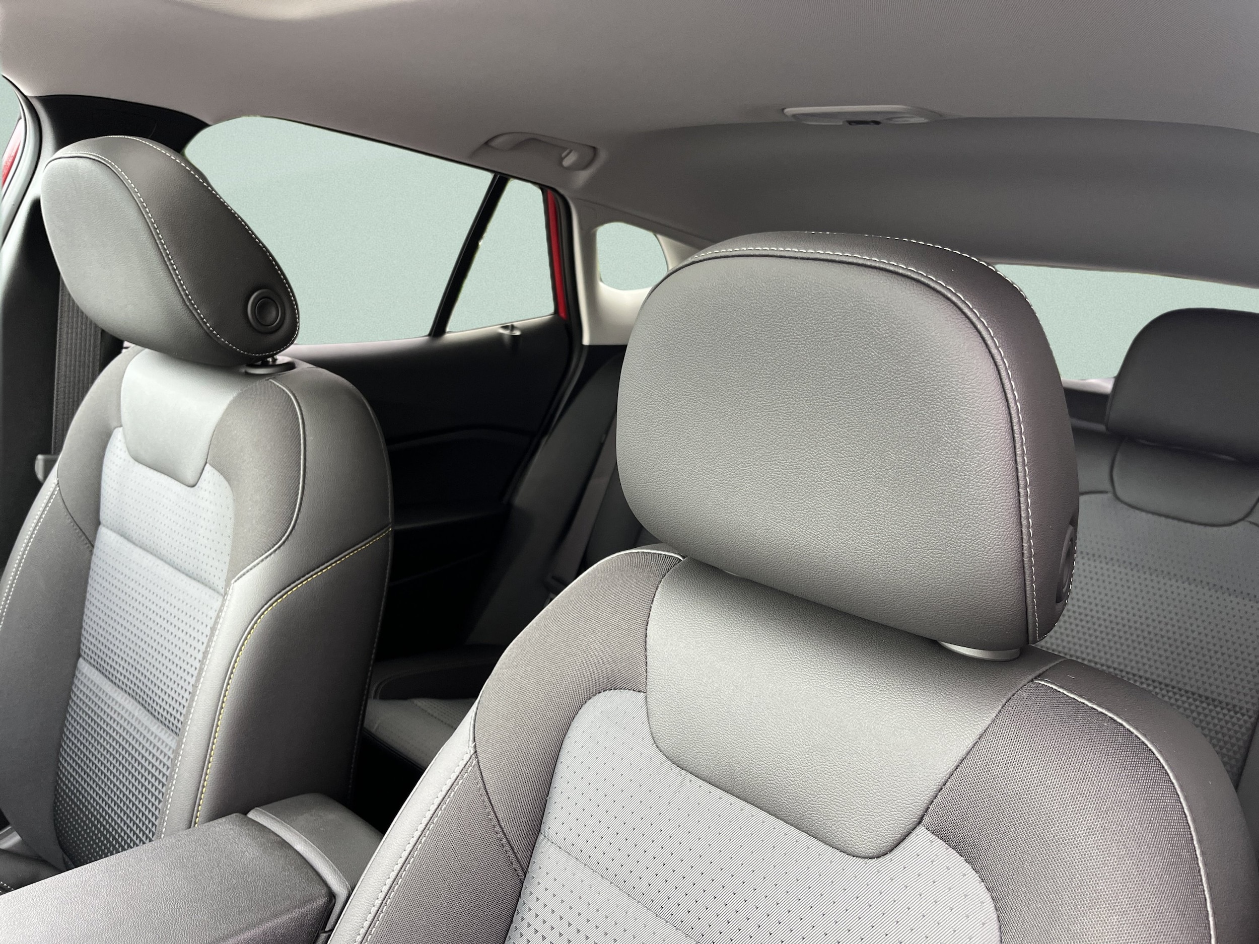 2026 Chevrolet Trax LT - Photo 14
