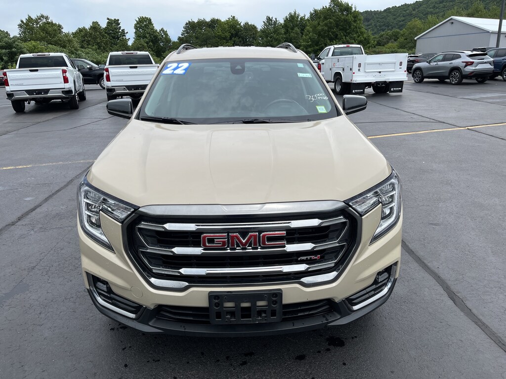 Used 2022 GMC Terrain AT4 SUV