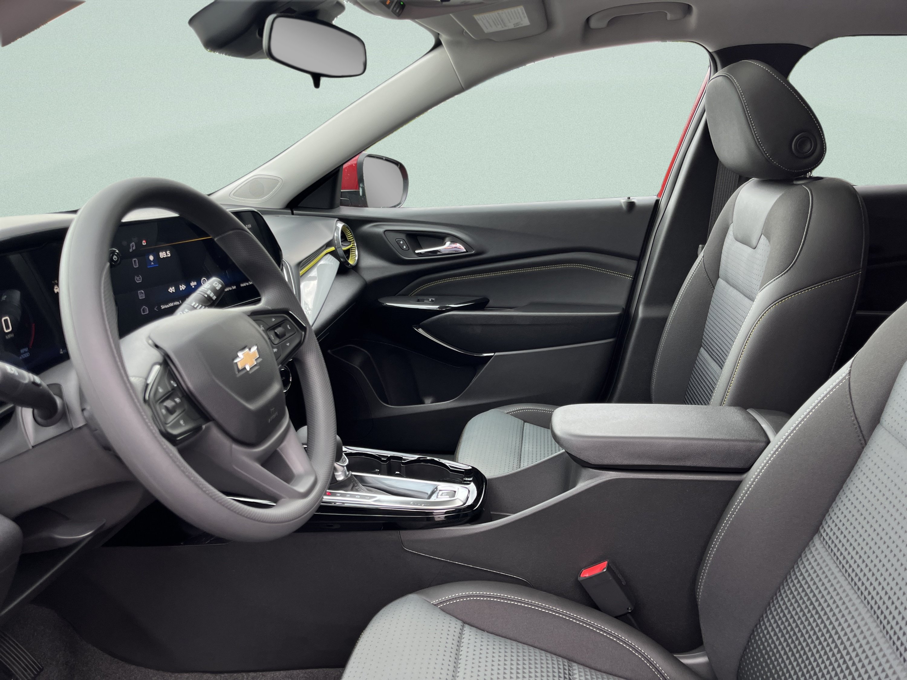 2026 Chevrolet Trax LT - Photo 13