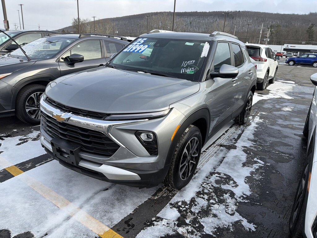 Used 2025 Chevrolet Trailblazer LT SUV