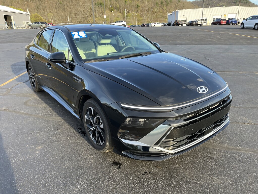 Used 2024 Hyundai Sonata SEL Sedan