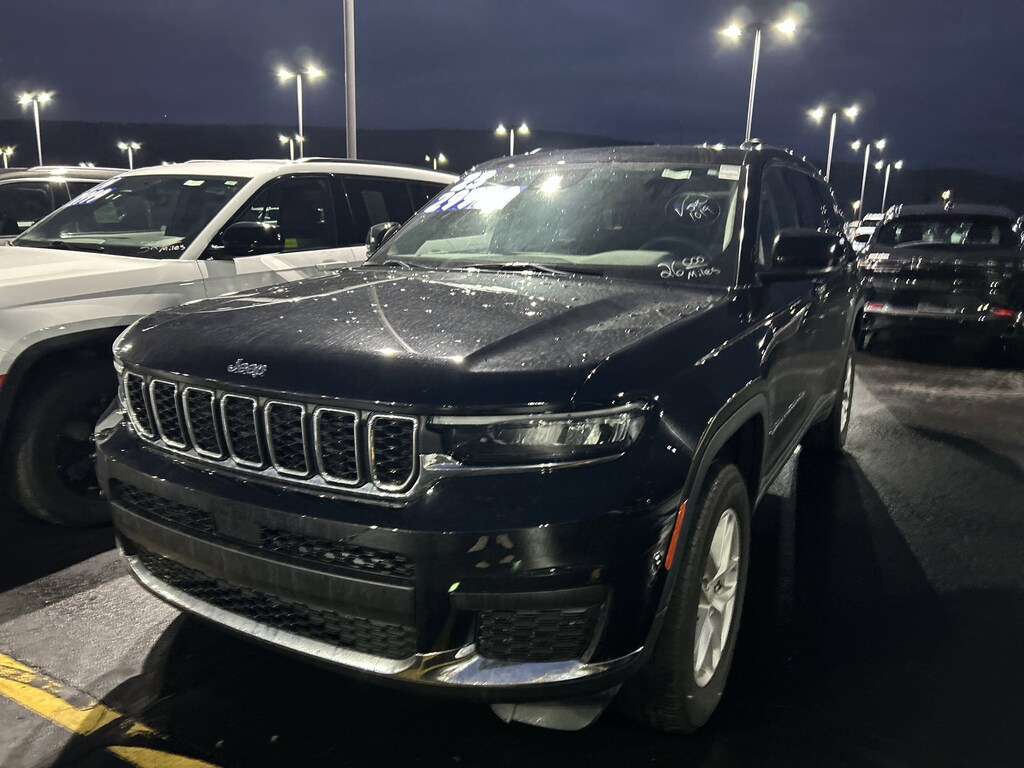 Used 2023 Jeep Grand Cherokee L Laredo 4x4 SUV