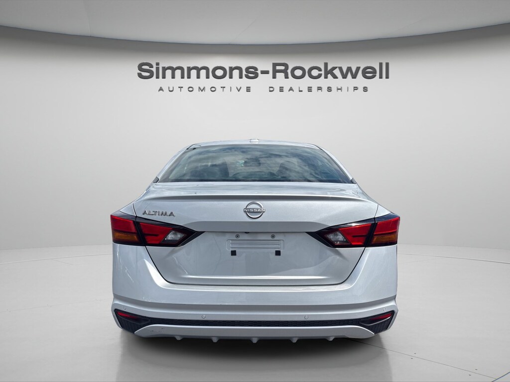 Used 2025 Nissan Altima SV