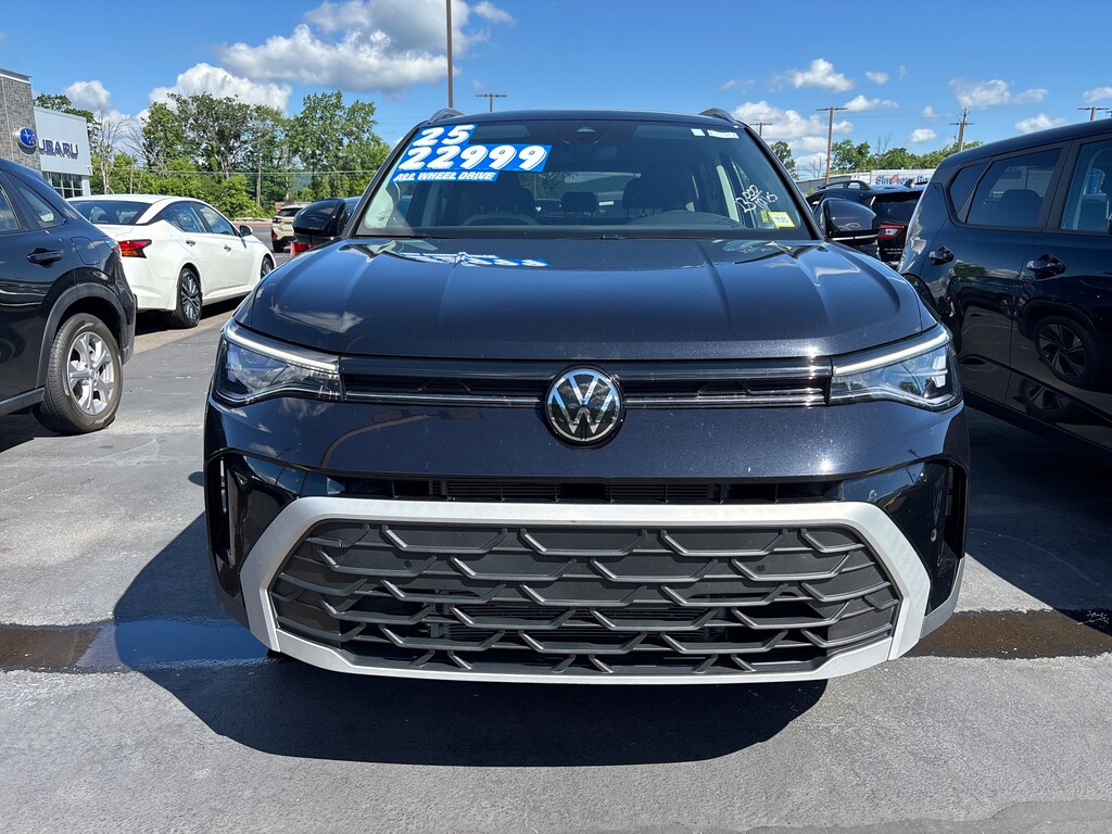 Used 2025 Volkswagen Taos SE