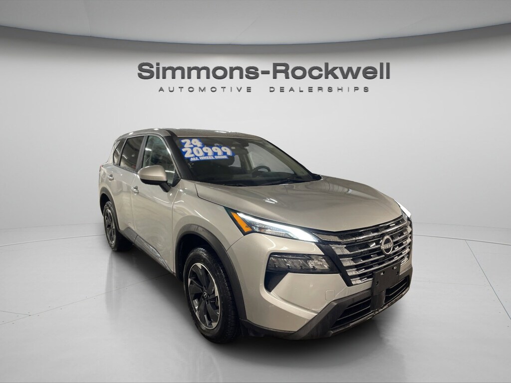 Used 2024 Nissan Rogue SV