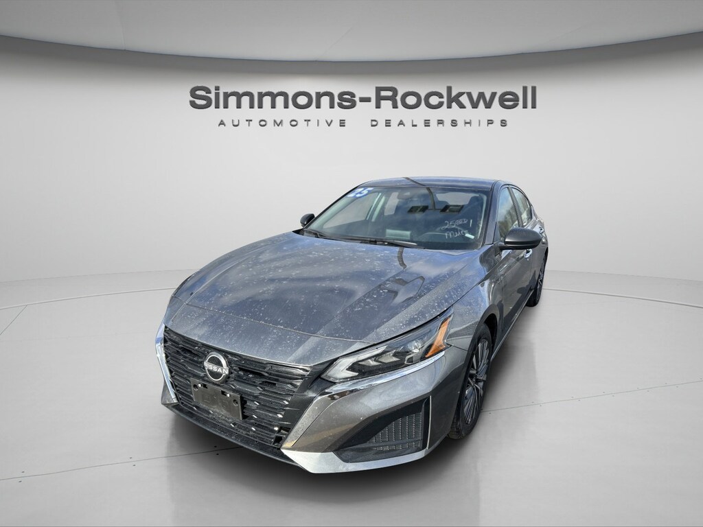 Used 2025 Nissan Altima SV