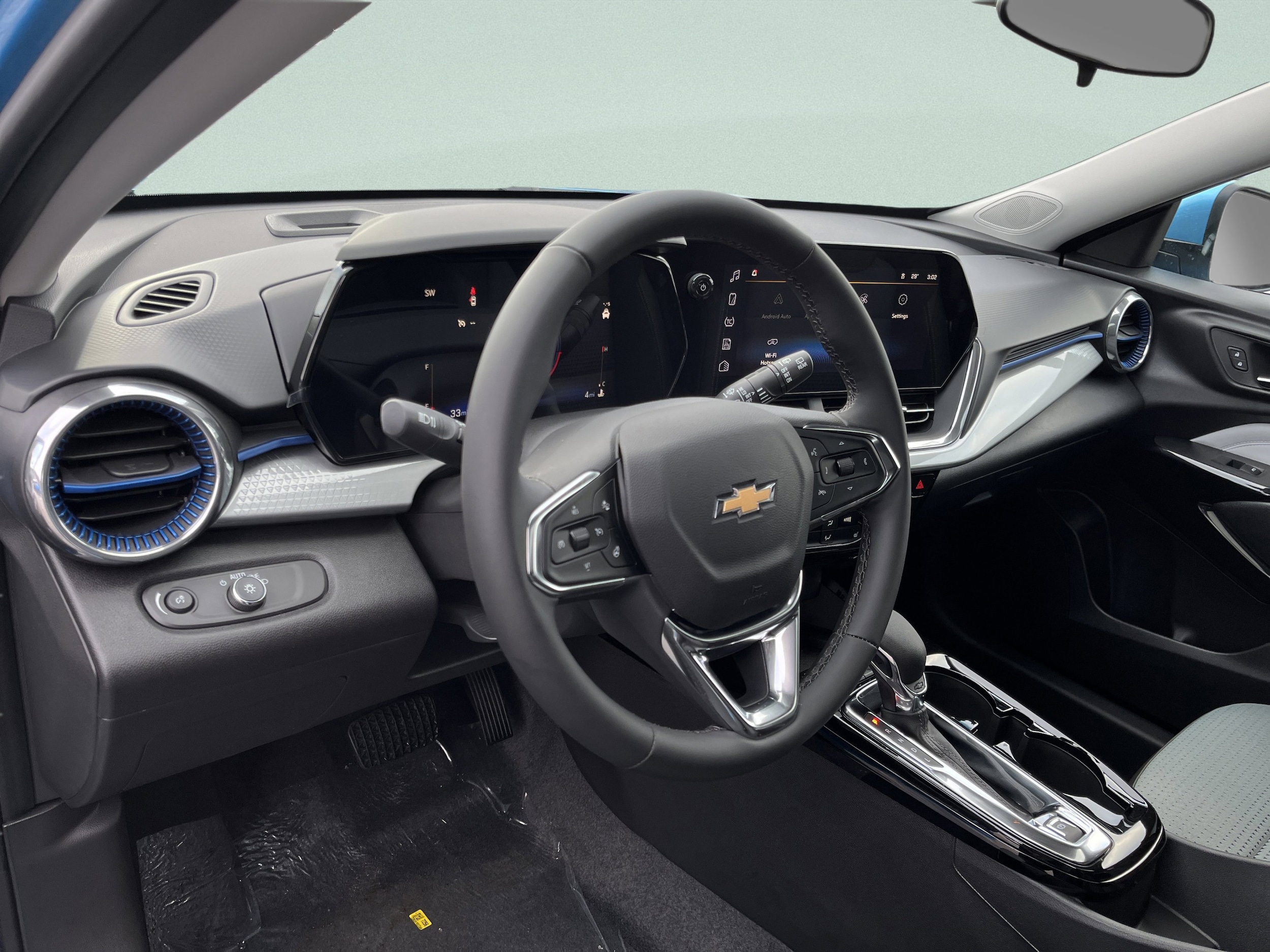 2026 Chevrolet Trax LT - Photo 15