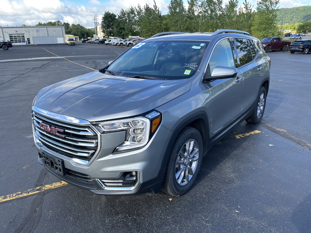 Used 2023 GMC Terrain SLT SUV