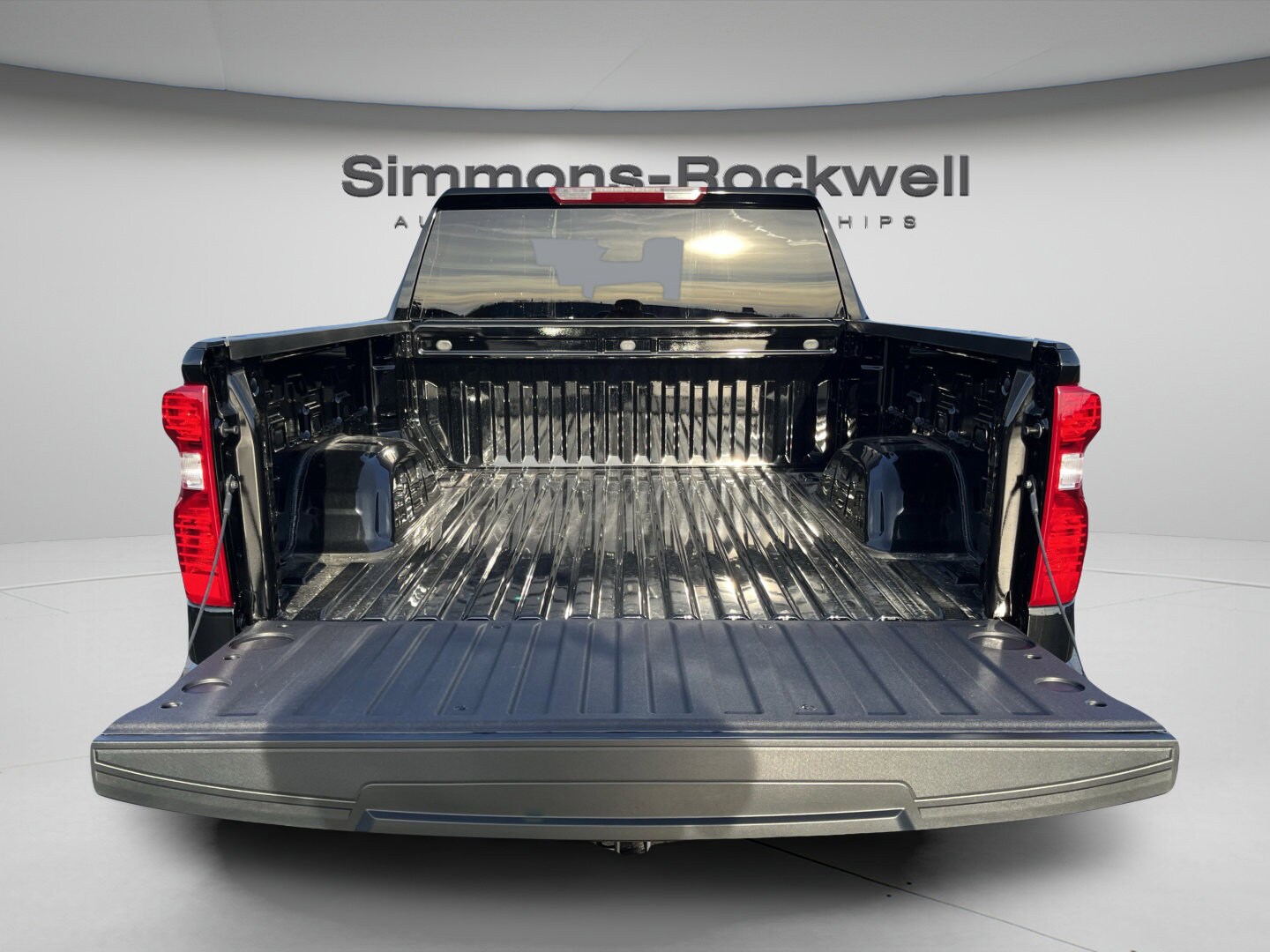 2026 Chevrolet Silverado 1500 LT - Photo 9