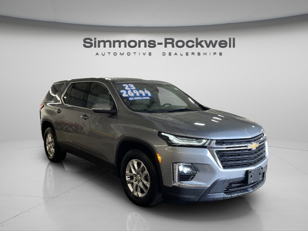 Used 2023 Chevrolet Traverse LS SUV
