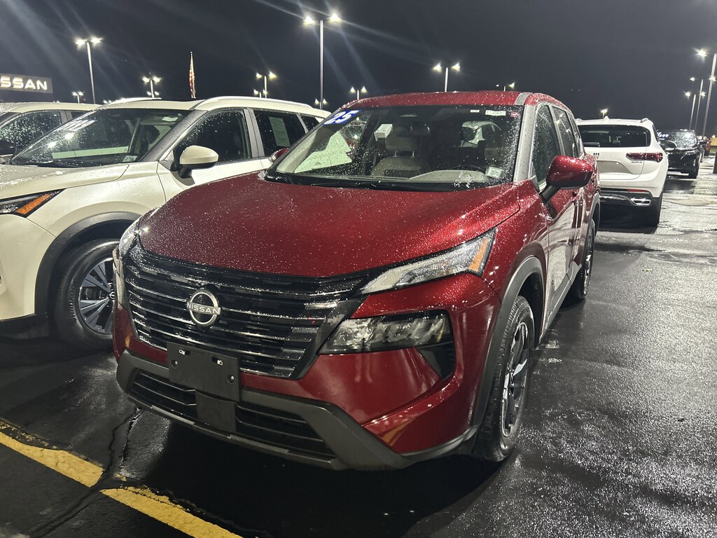 Used 2025 Nissan Rogue SV