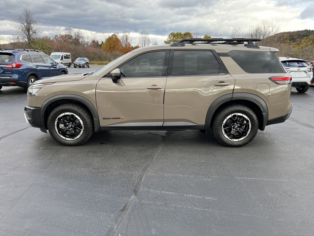 Used 2024 Nissan Pathfinder Rock Creek 4WD SUV