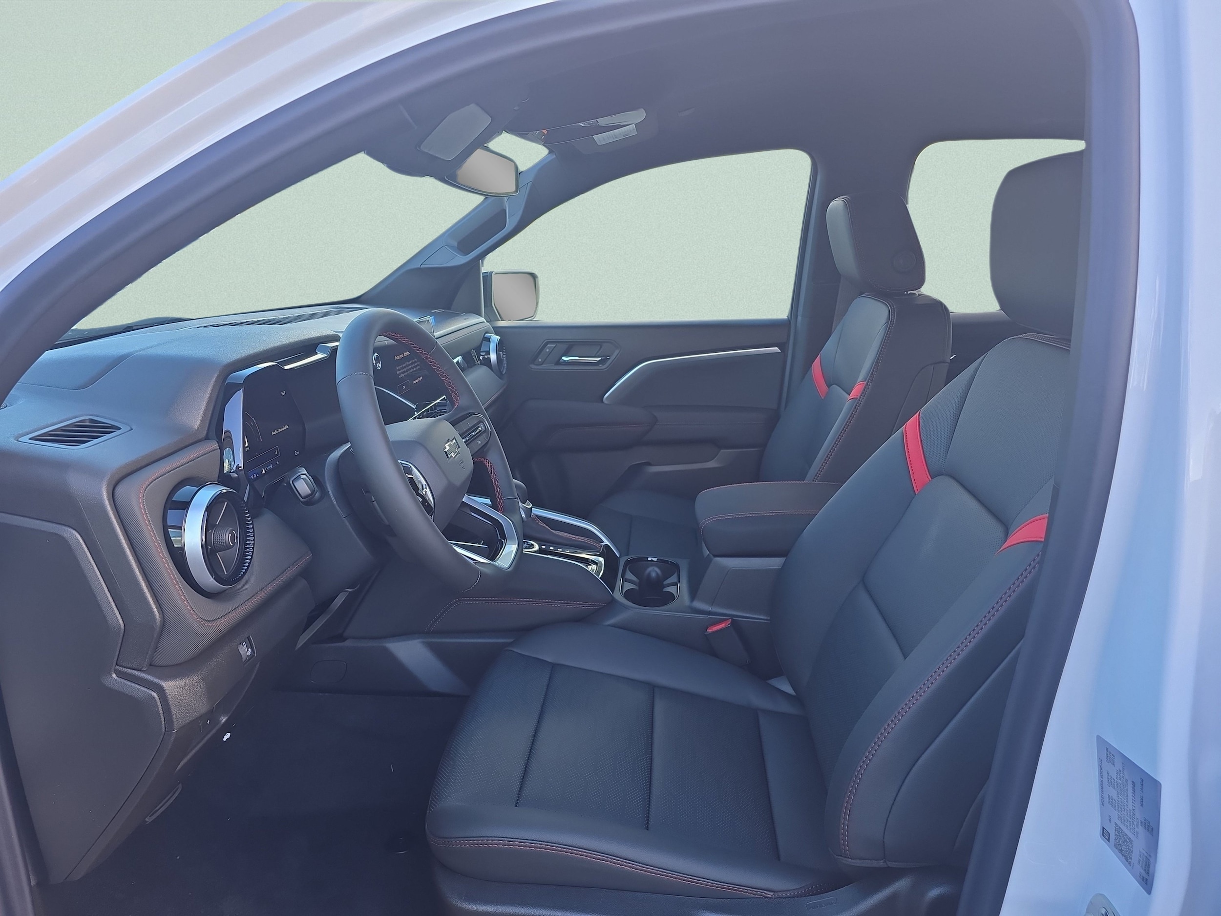 2026 Chevrolet Colorado Z71 - Photo 10