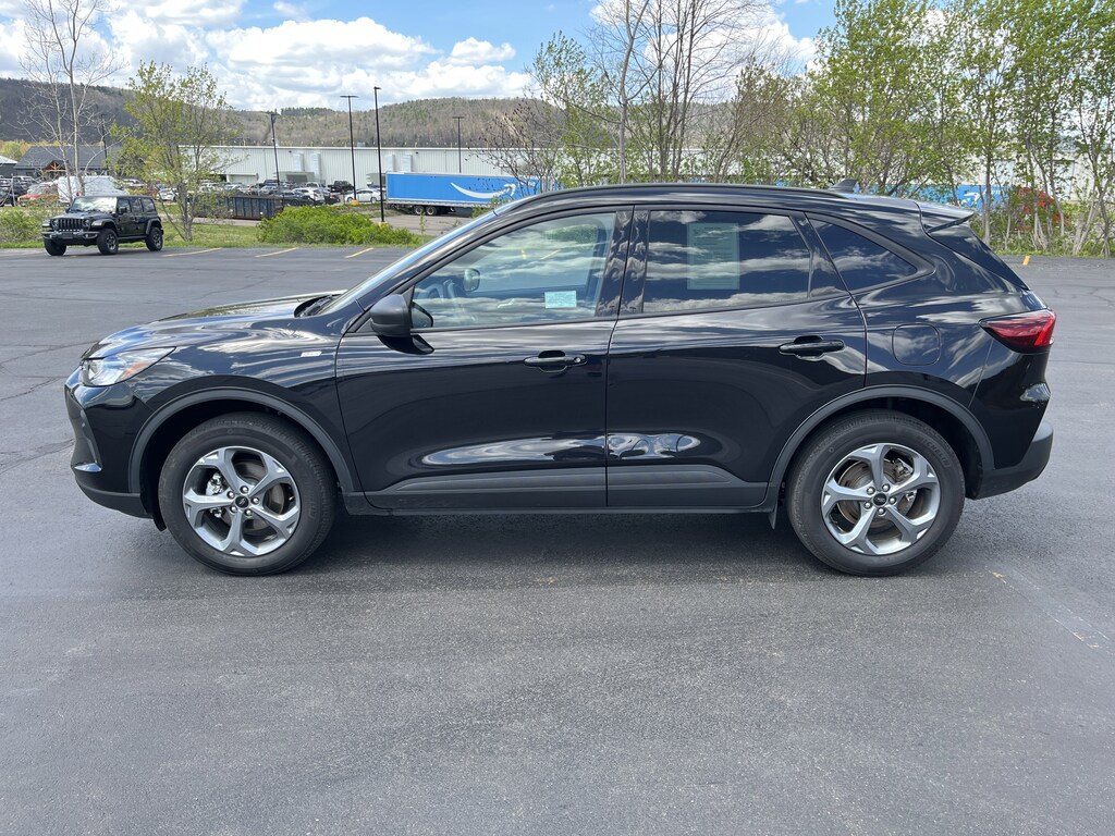 Used 2025 Ford Escape ST-Line