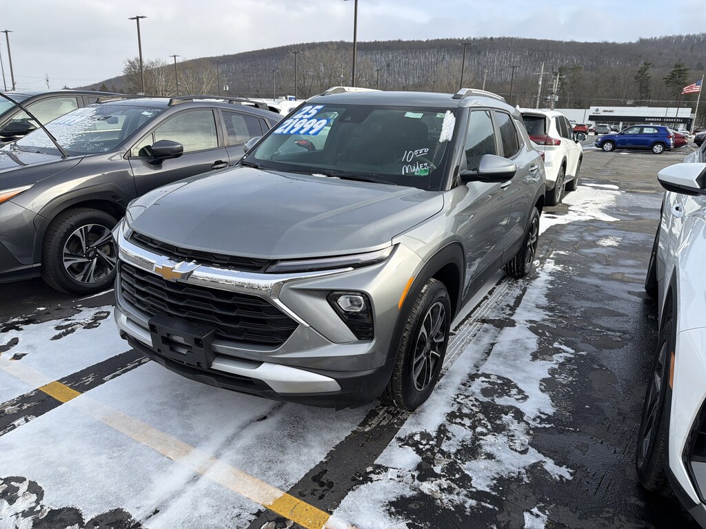 Used 2025 Chevrolet Trailblazer LT SUV