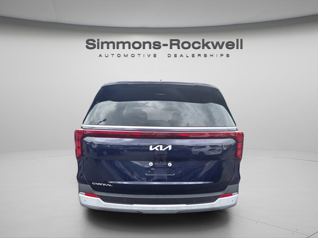 Used 2025 Kia Carnival LXS