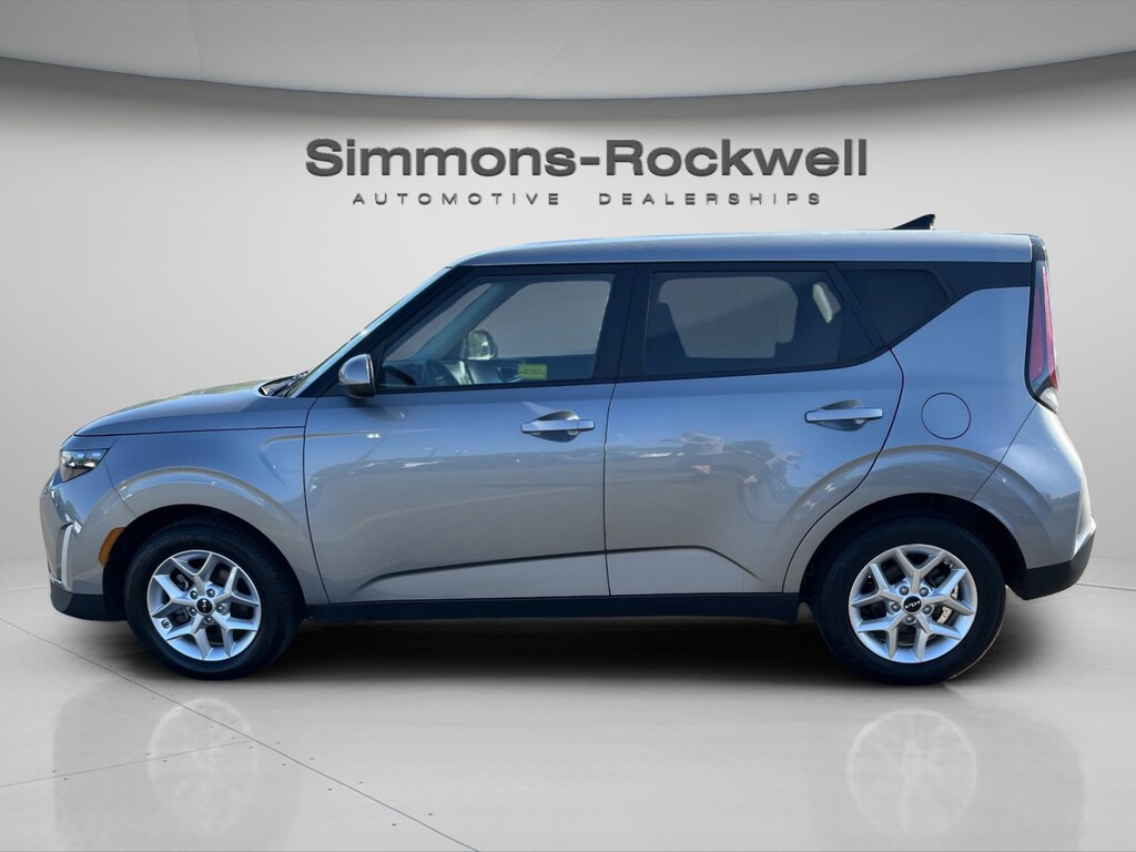 Used 2025 Kia Soul LX Crossover